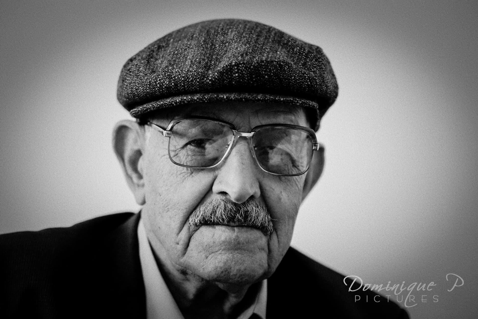 L'homme à la casquette — Photographie N&B, portrait — 30 mai 2015